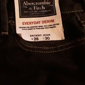 New Abercrombie & Fitch JEANS .